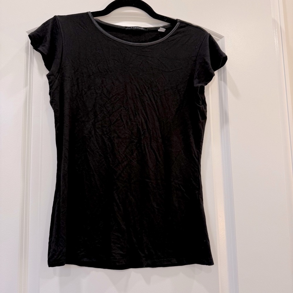 T TAHARI Classic Black Women's Top